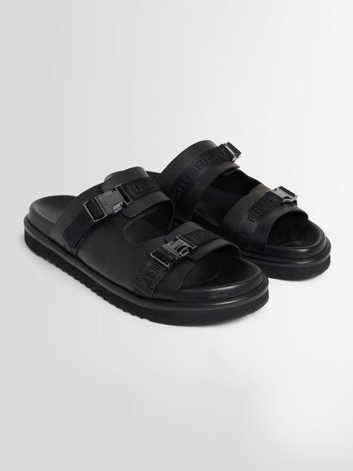 SANDAL M