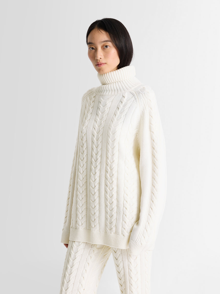 PULL ELWENA