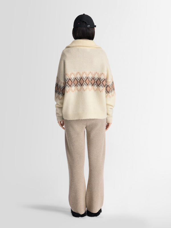 PULL MIREVA