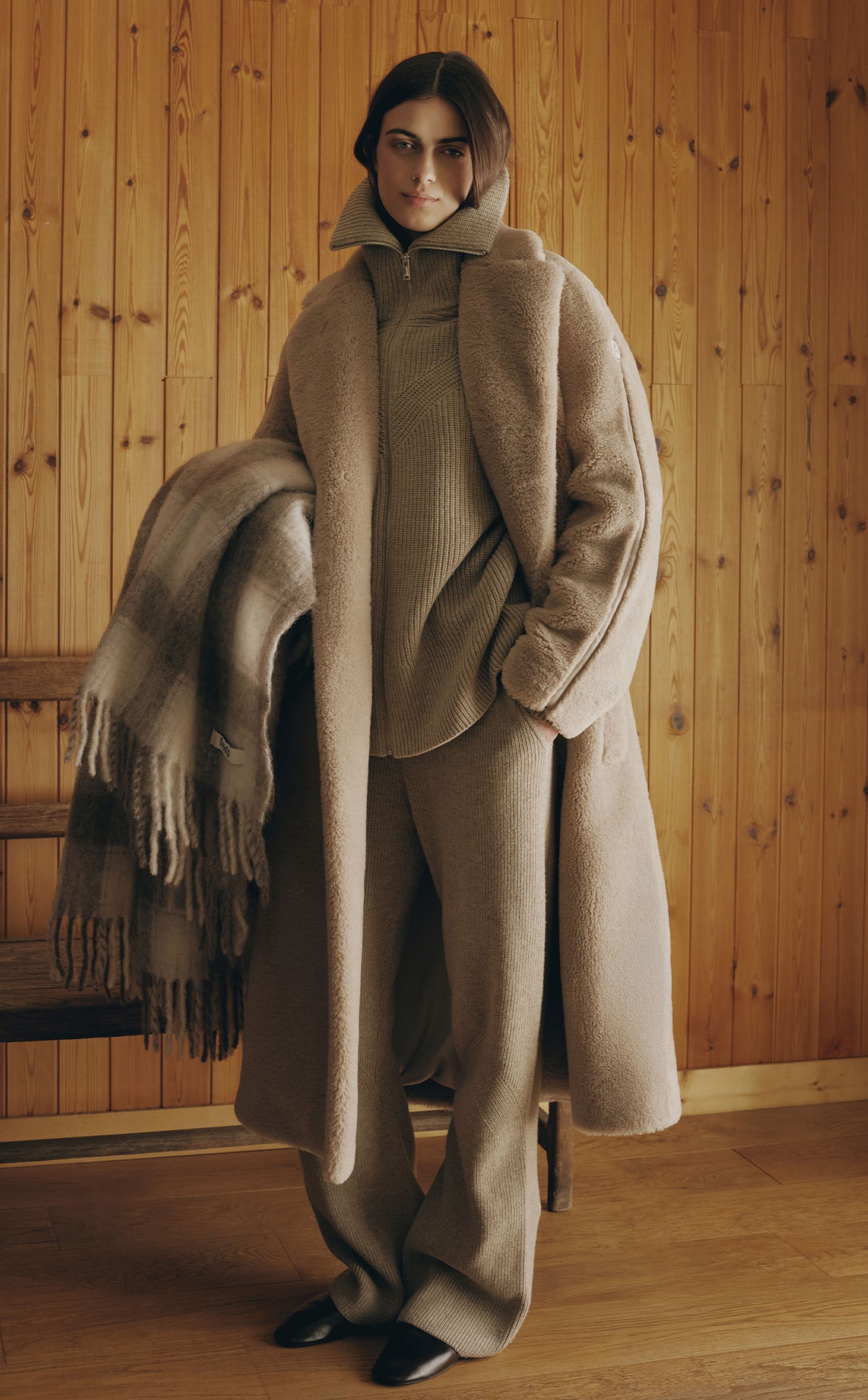 TYHOVA COAT