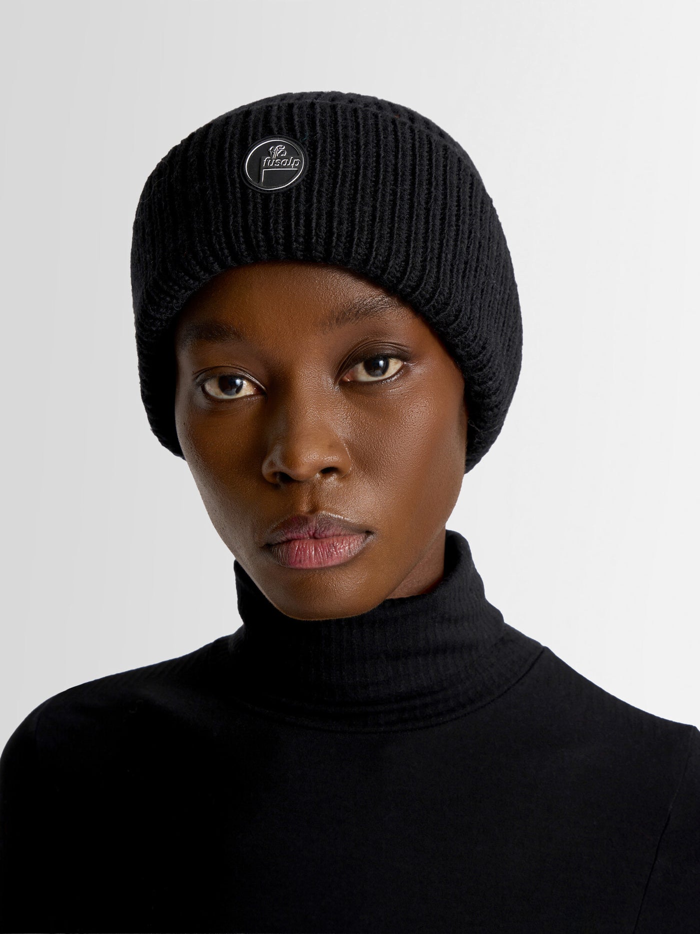 BONNET KNIT BEANIE