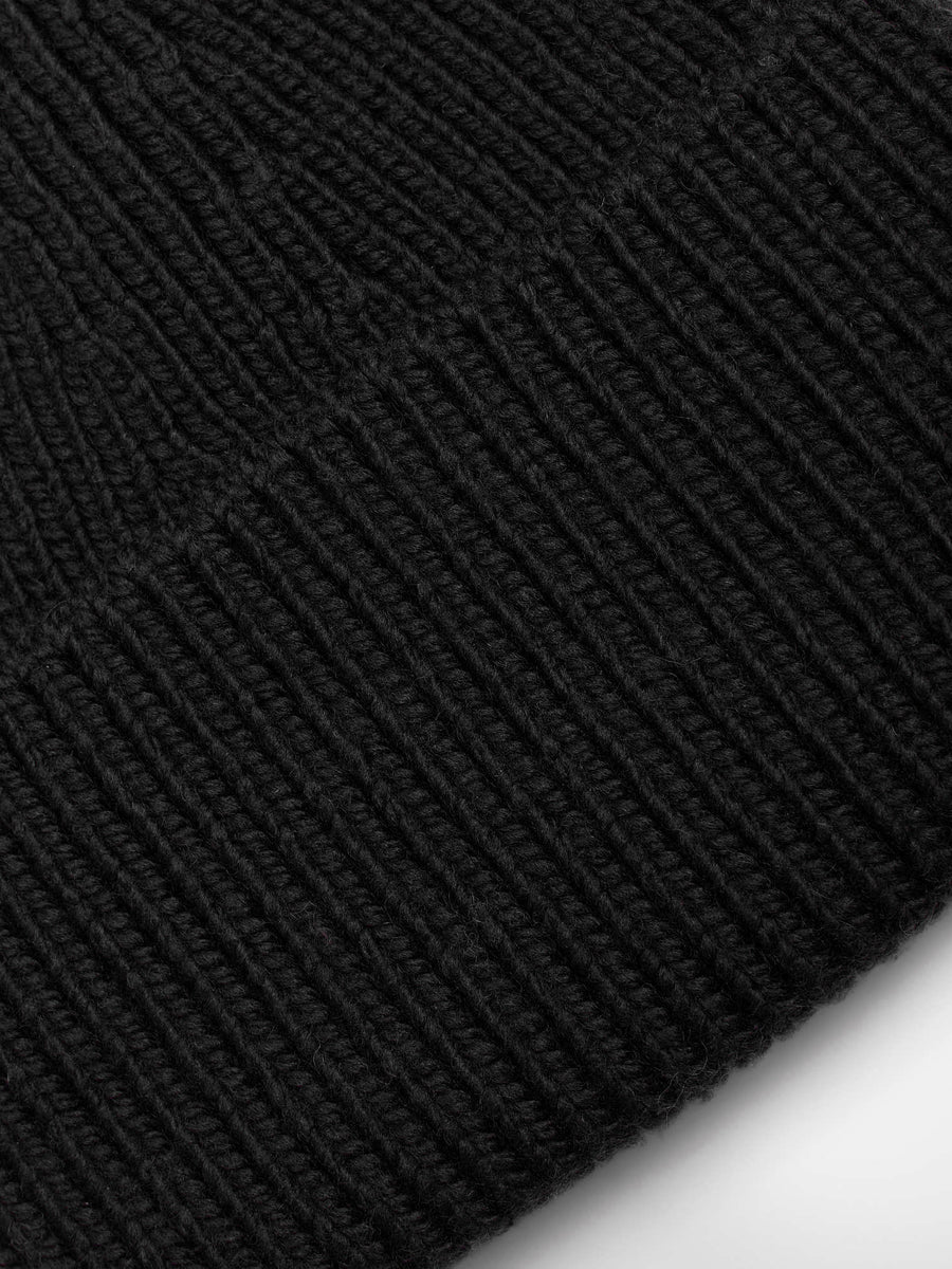 BONNET KNIT BEANIE