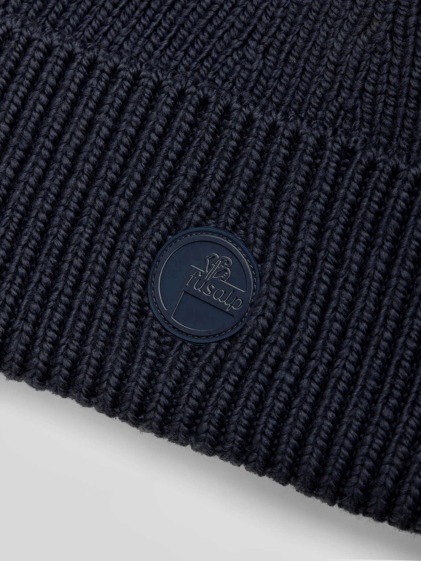 BONNET KNIT BEANIE