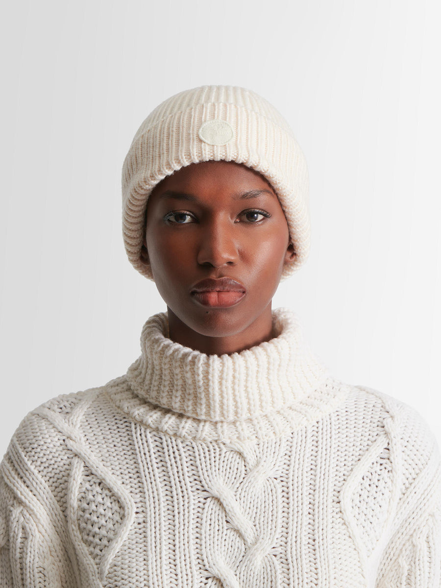 BONNET KNIT BEANIE