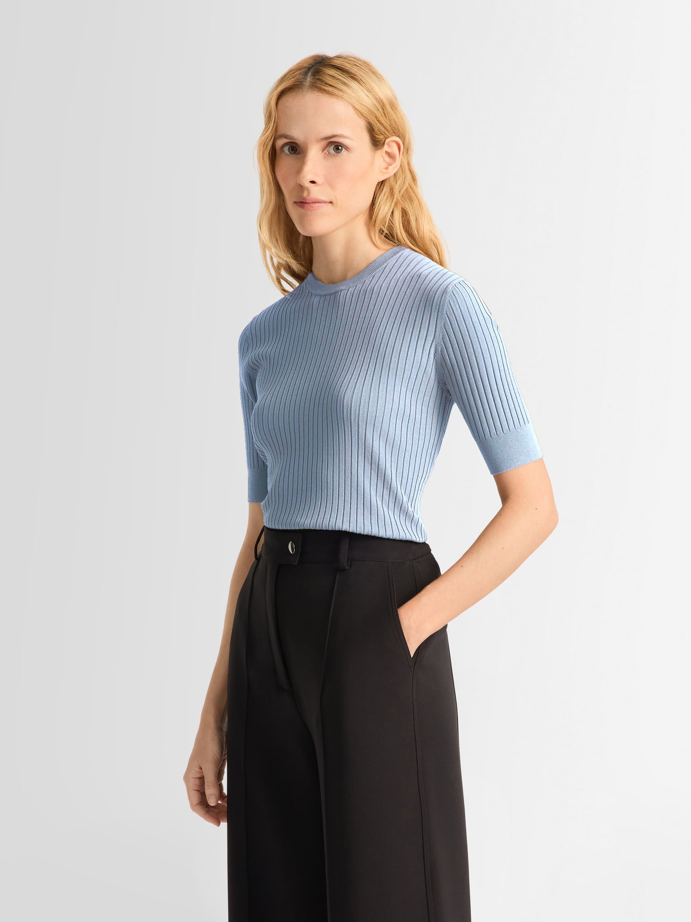 JADOU SHORT-SLEEVED TEE SHIRT