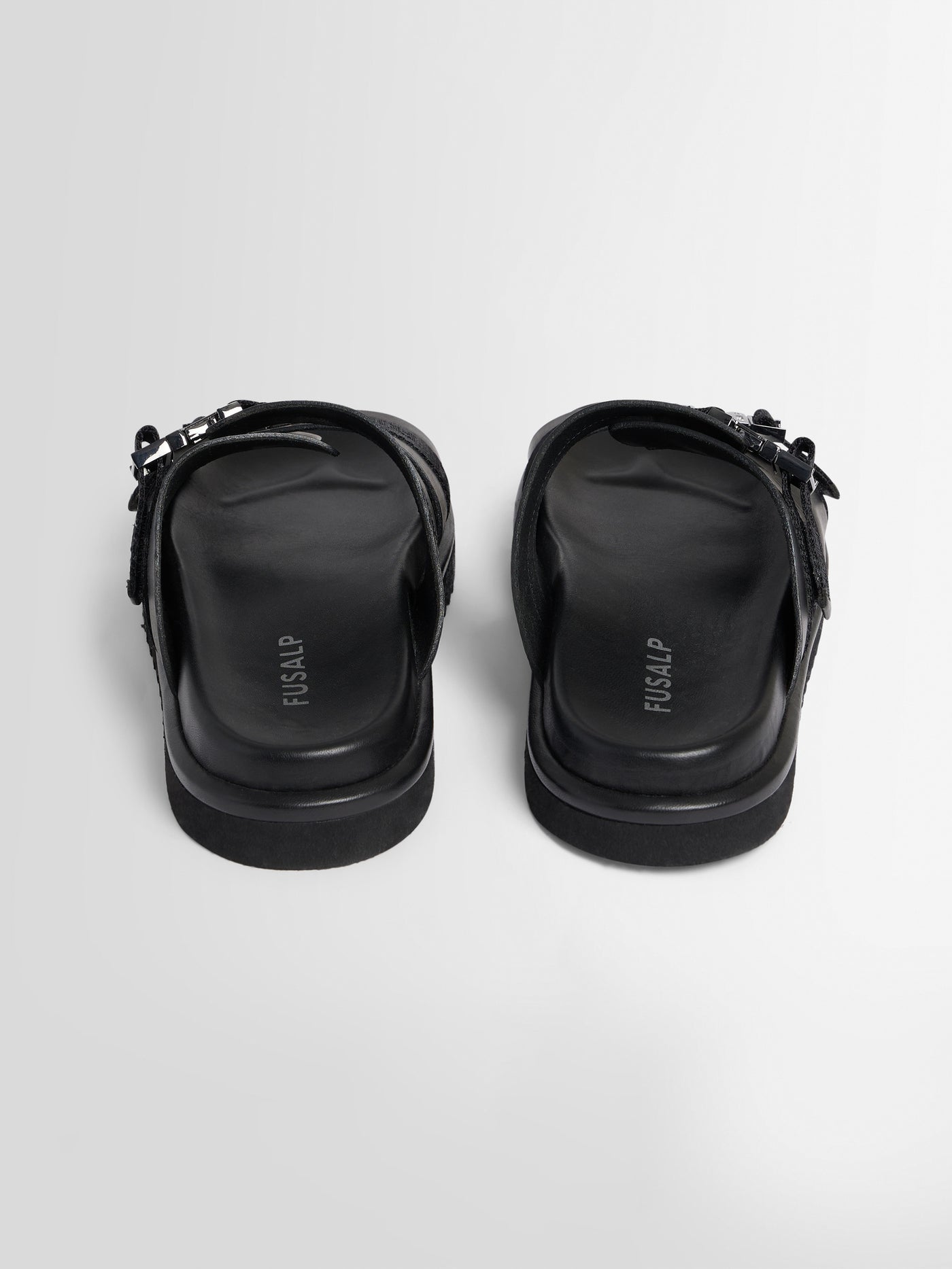 SANDAL M