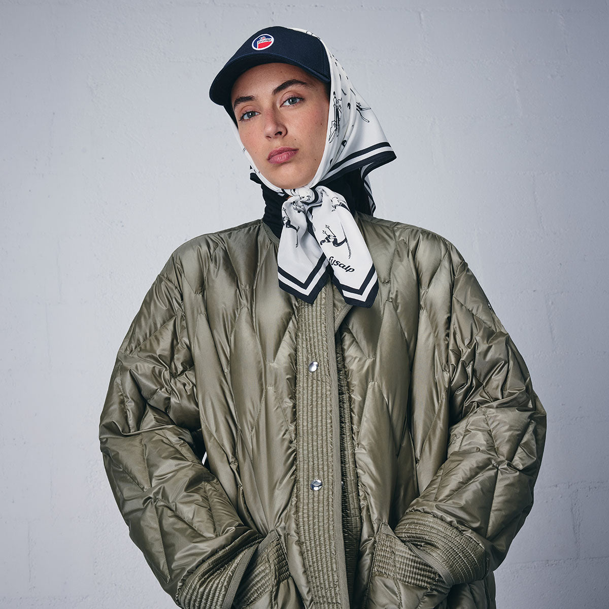 WOMEN'S COLLECTION