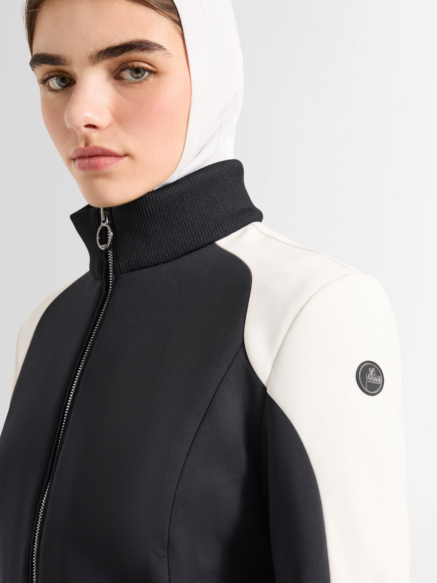 ILAM LIGHTWEIGHT JACKET