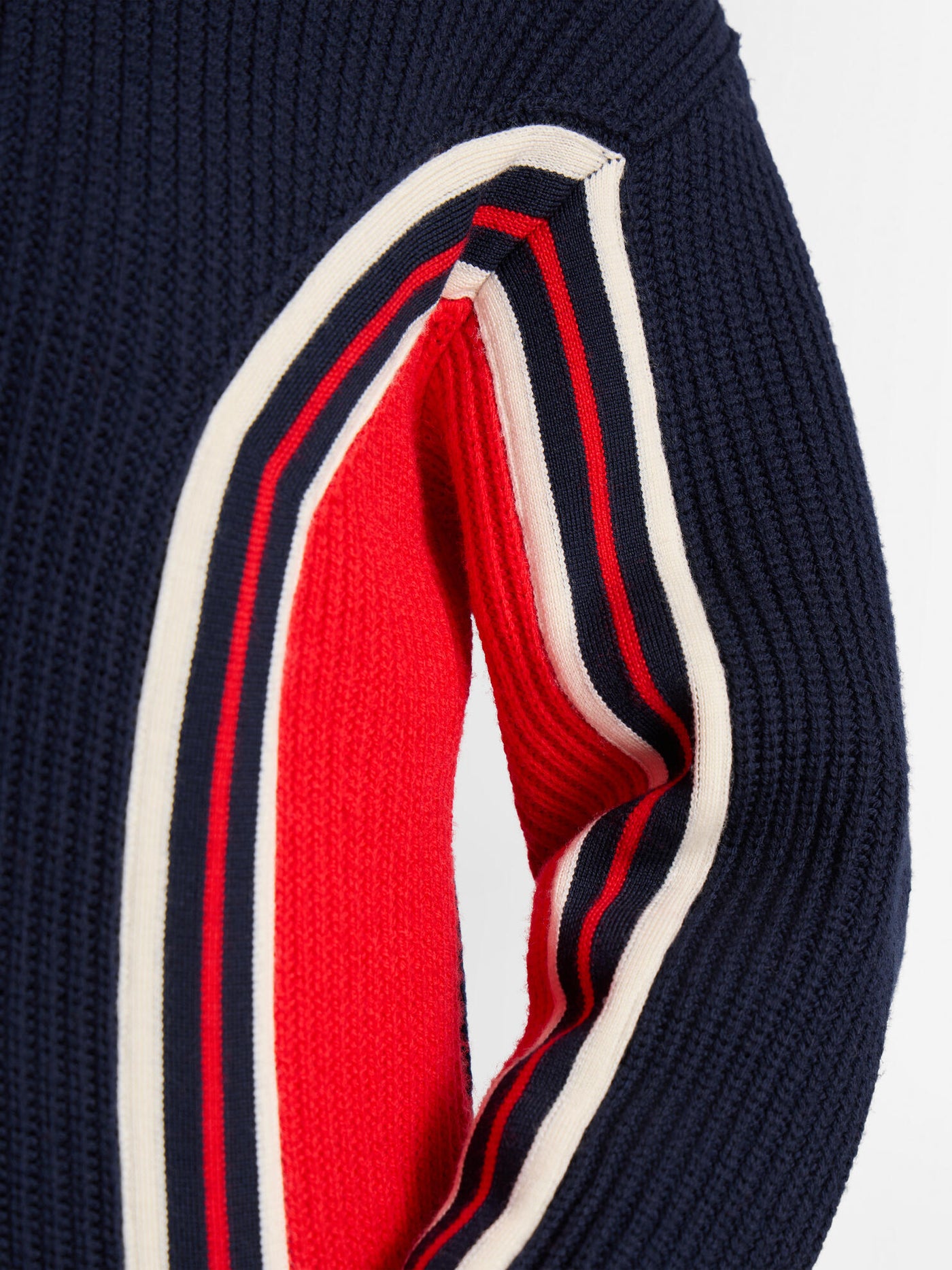 MIRALA SWEATER