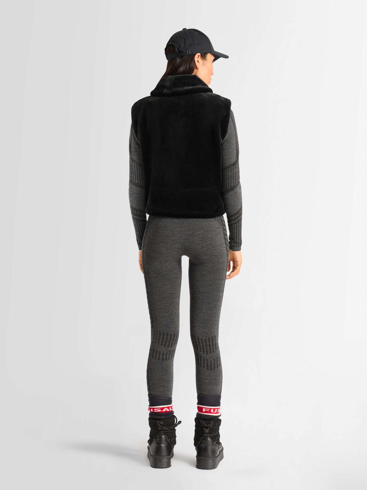 PIAGINA SLEEVELESS JACKETS