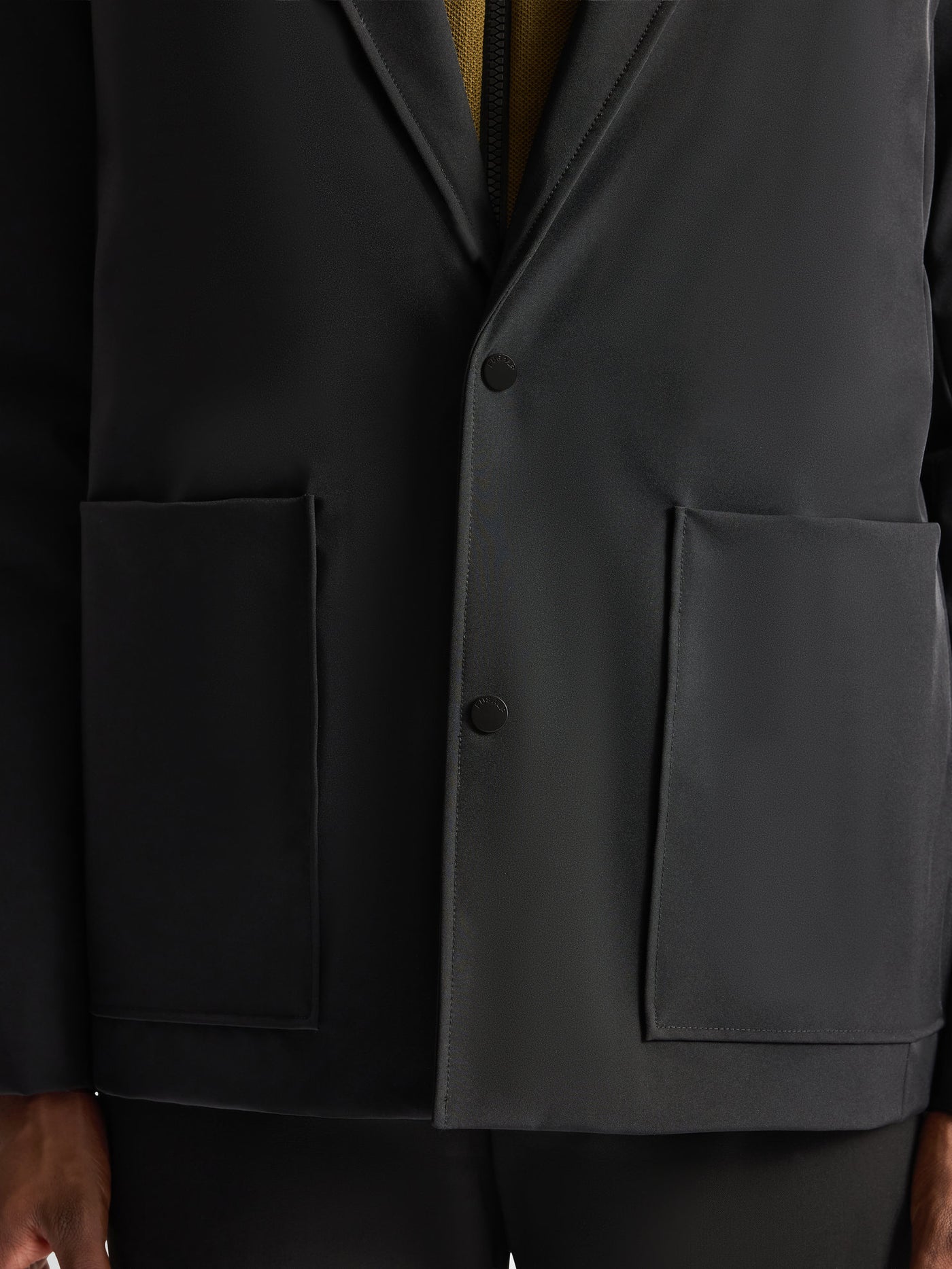 VESTE PETRO