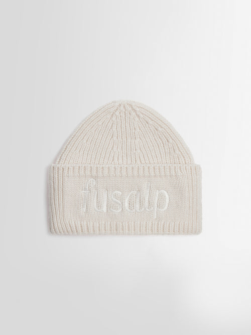 BONNET KNIT