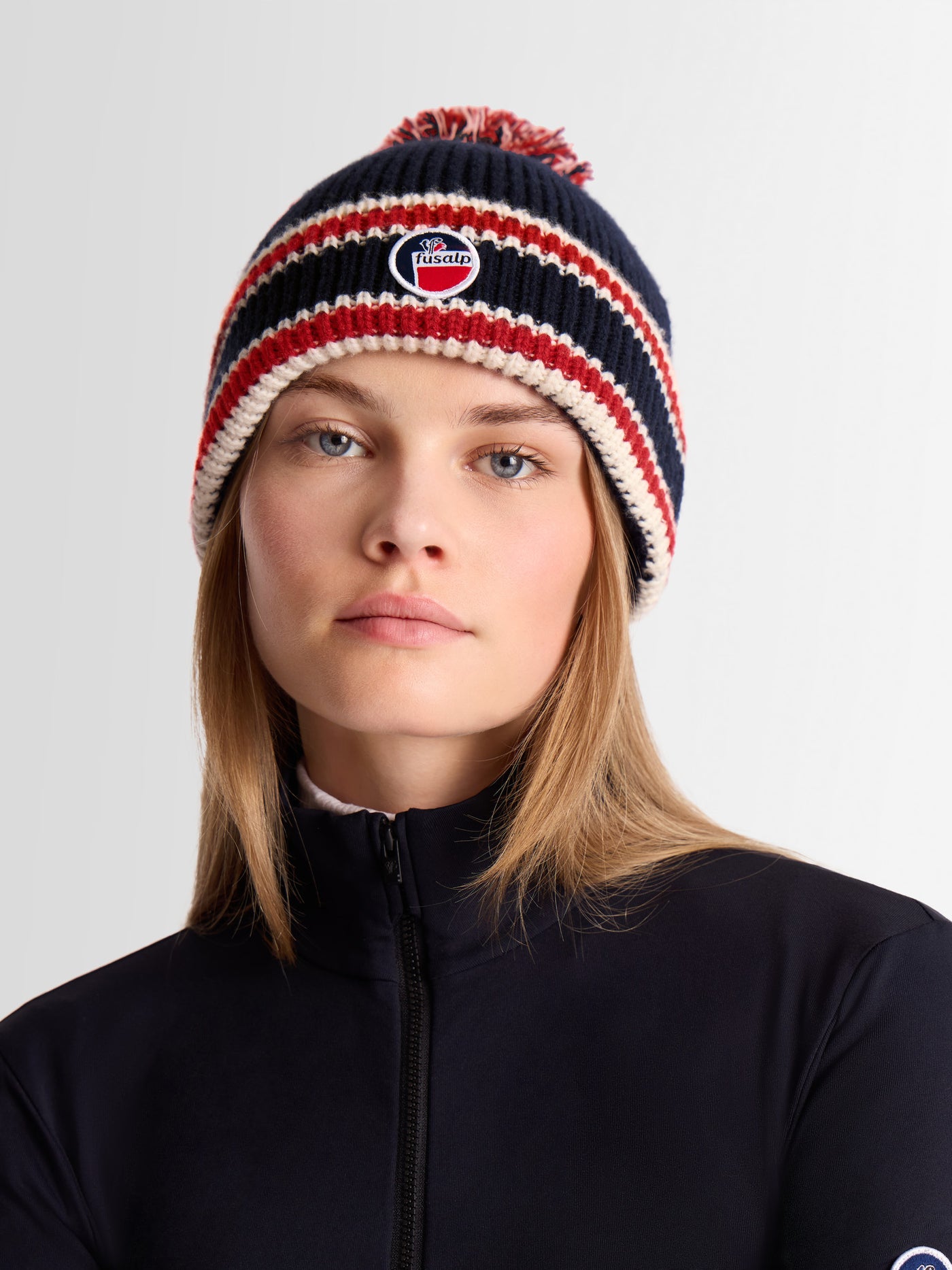 BONNET POMPON