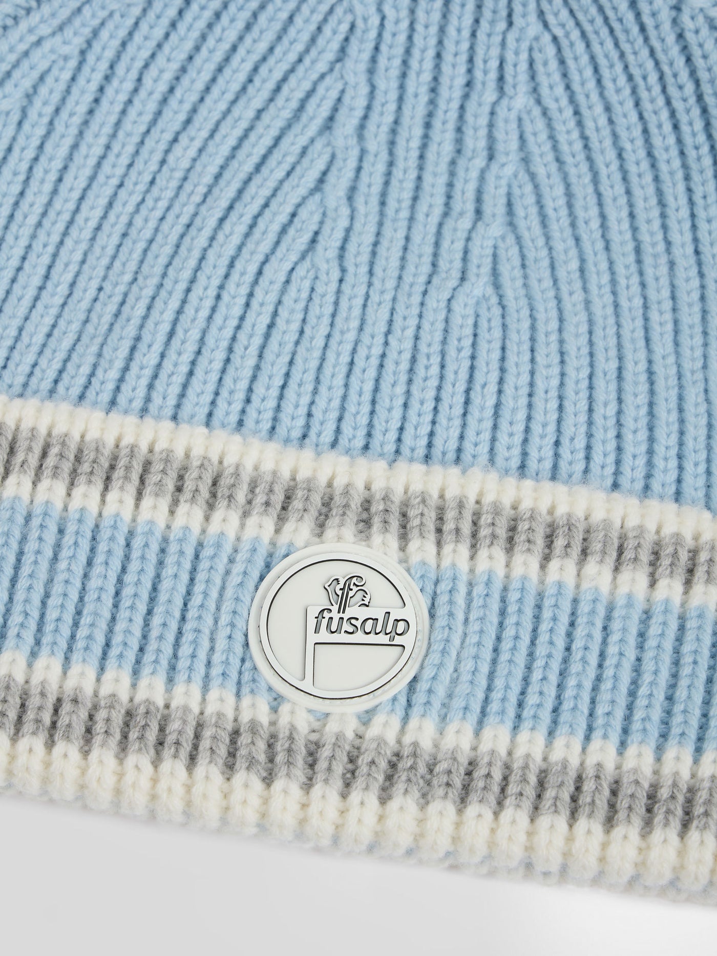 BONNET POMPON