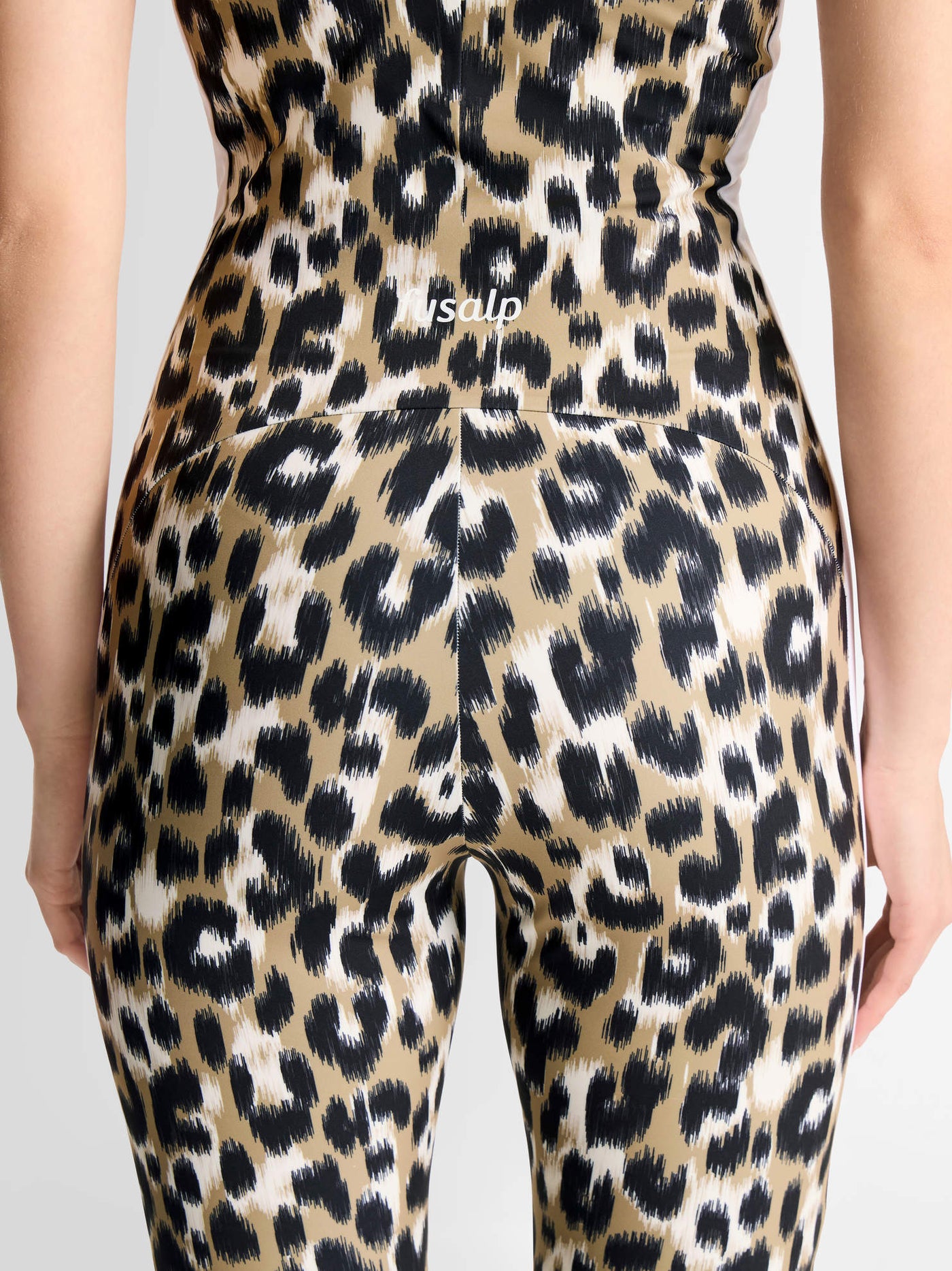 BIARRITA LEO SUIT