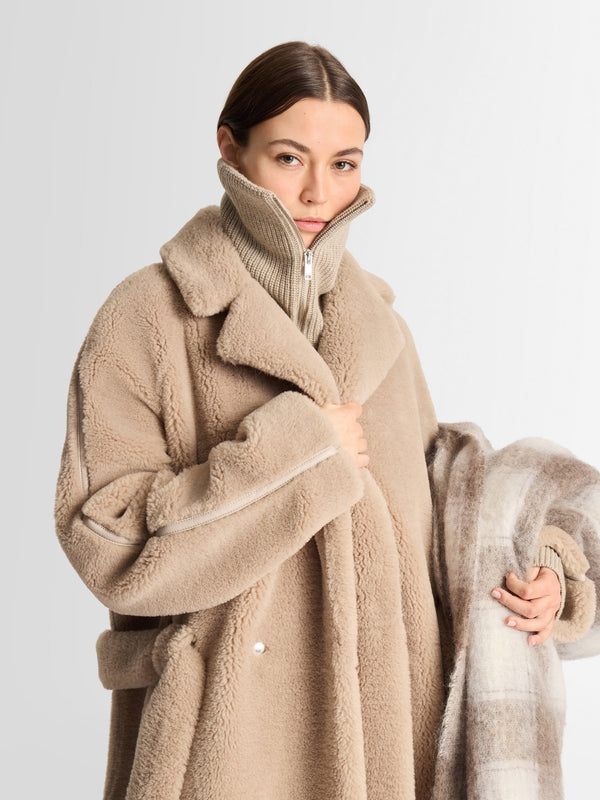TYHOVA COAT