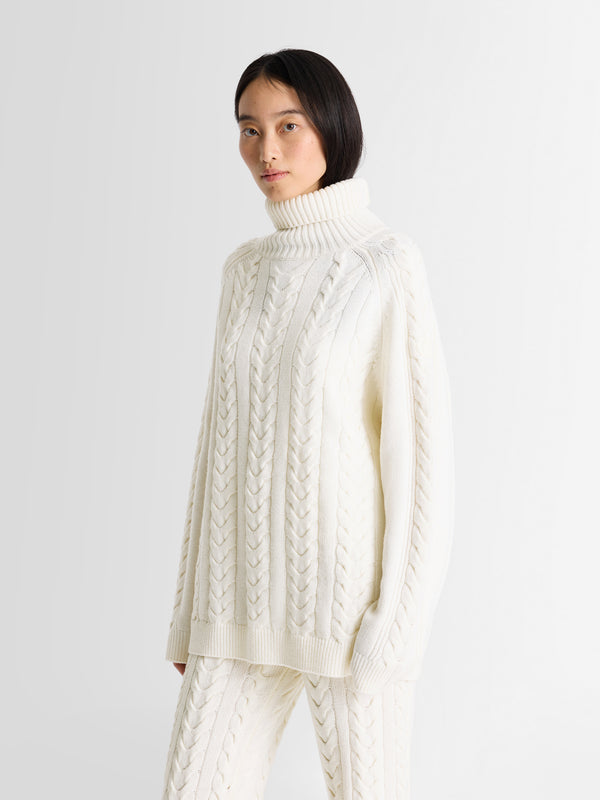 ELWENA SWEATER