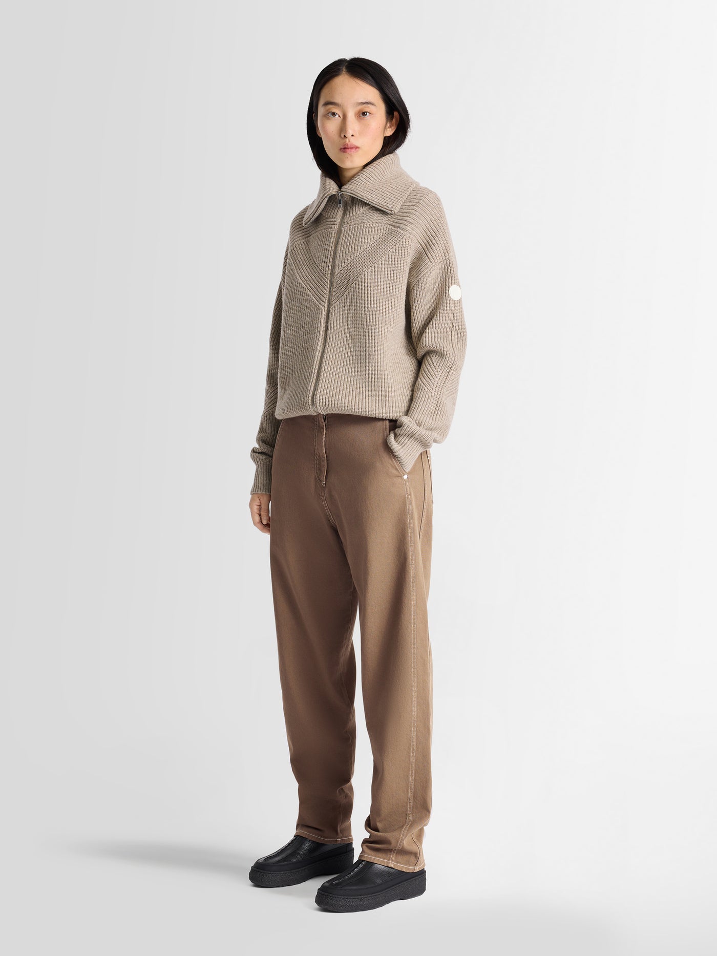 NALVY T PANT