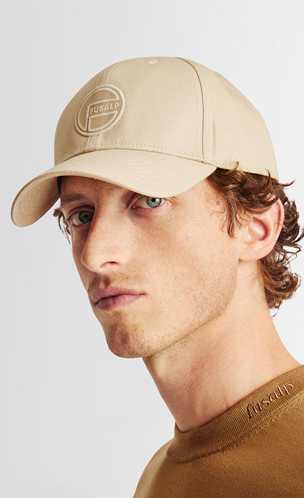VOIR LES CASQUETTES